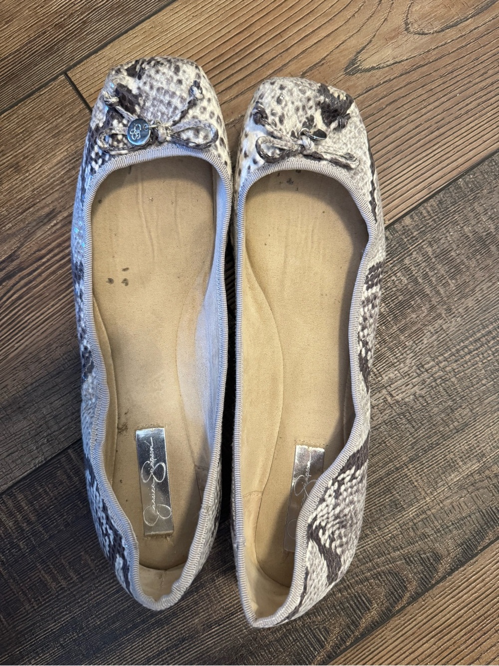 Jessica Simpson 9M Leve Snake Skin Design